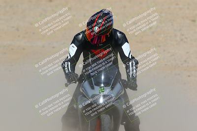 media/Apr-15-2022-Apex Assassins (Fri) [[9fb2e50610]]/Trackday Level 2/Session 2/Turns 9 and 10 Set 1/